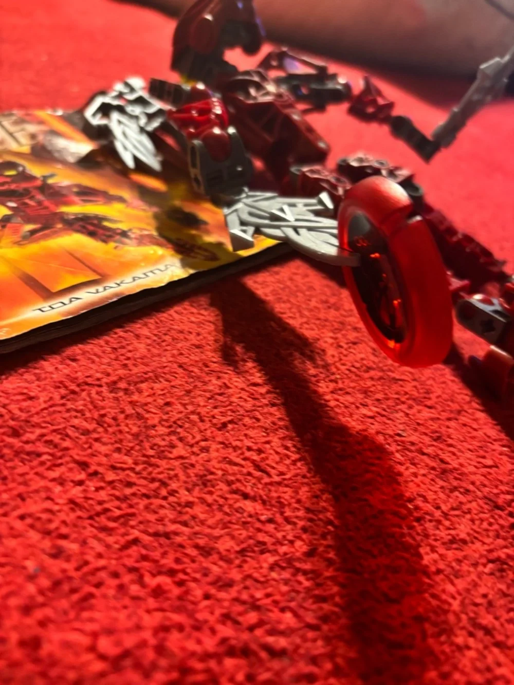Lego Bionicle TOA VAKAMA 8601 Matron red robot . Pre-owned .